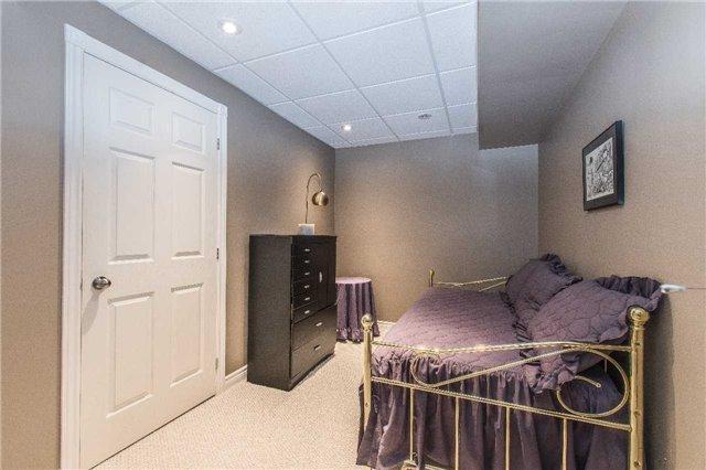 69 Miller Dr, House detached with 2 bedrooms, 2 bathrooms and 4 parking in Barrie ON | Image 17