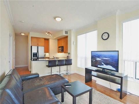 1001 - 2087 Lake Shore Blvd W, Condo with 2 bedrooms, 2 bathrooms and 1 parking in Toronto ON | Image 3