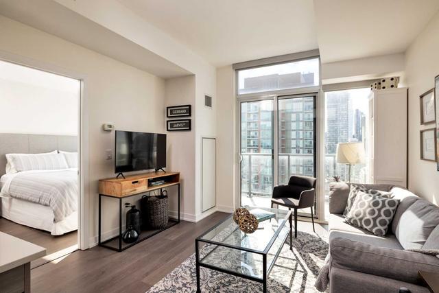 1912 - 105 George St, Condo with 1 bedrooms, 1 bathrooms and 0 parking in Toronto ON | Image 6