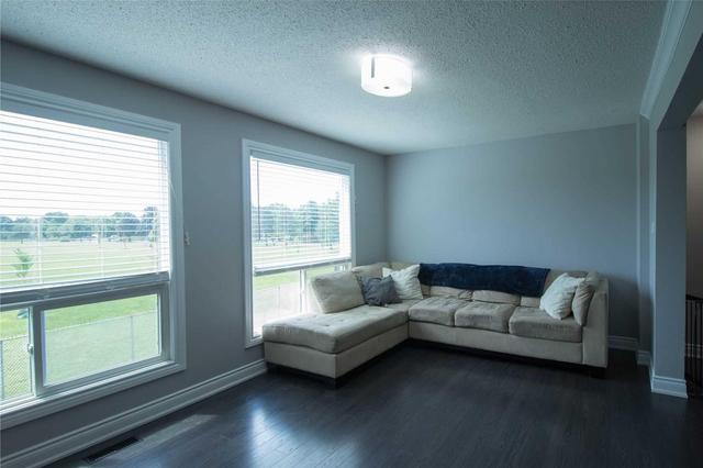 49 - 1155 Paramount Dr, Townhouse with 3 bedrooms, 2 bathrooms and 1 parking in Hamilton ON | Image 4