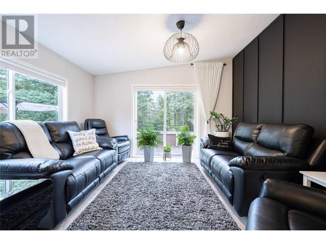 338 Howards Road, House detached with 3 bedrooms, 2 bathrooms and 2 parking in North Okanagan B BC | Image 11
