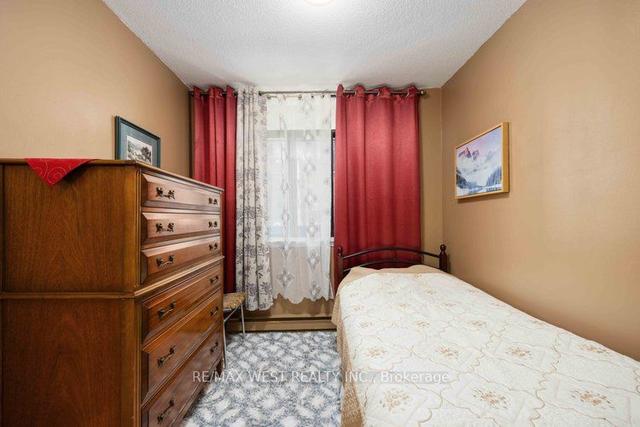 1-202 - 50 Old Kingston Rd, Condo with 2 bedrooms, 1 bathrooms and 1 parking in Toronto ON | Image 4