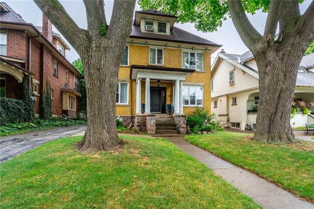 b - 80 St. Clair Avenue, House detached with 3 bedrooms, 1 bathrooms and 1 parking in Hamilton ON | Image 3