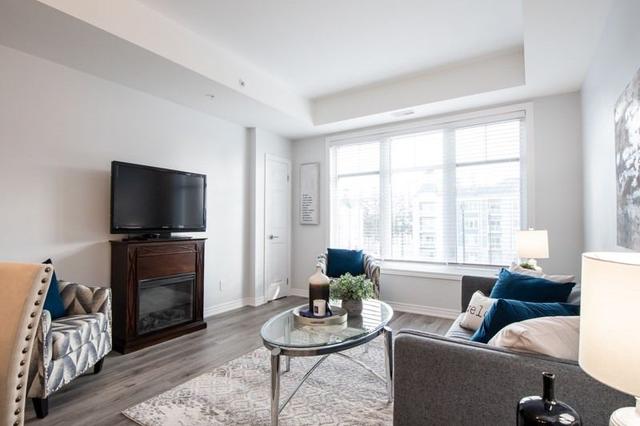 304 - 660 Gordon St, Condo with 2 bedrooms, 2 bathrooms and 1 parking in Whitby ON | Image 7