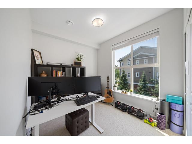 c321 - 8150 207 Street, Condo with 3 bedrooms, 2 bathrooms and 2 parking in Langley BC | Image 12
