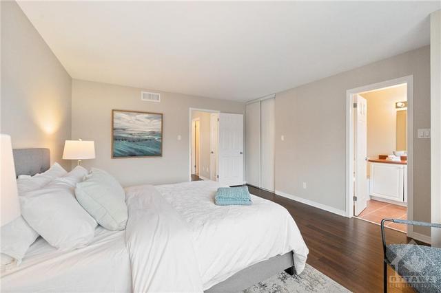 325 Bryarton Street, Townhouse with 3 bedrooms, 3 bathrooms and 2 parking in Ottawa ON | Image 19