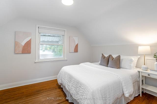 274 West 2nd St, House detached with 3 bedrooms, 1 bathrooms and 3 parking in Hamilton ON | Image 14