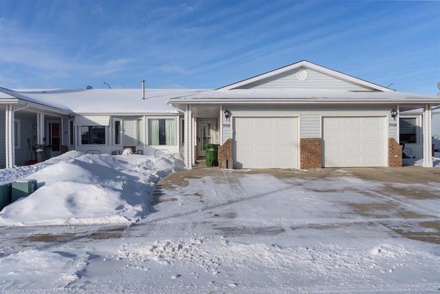 3906 56a Street Close, Home with 4 bedrooms, 2 bathrooms and 1 parking in Camrose County AB | Image 3
