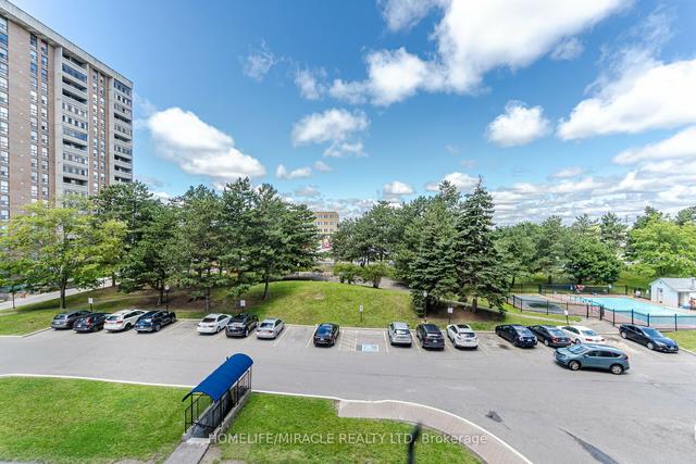 410 - 25 Kensington Rd, Condo with 2 bedrooms, 1 bathrooms and 1 parking in Brampton ON | Image 20