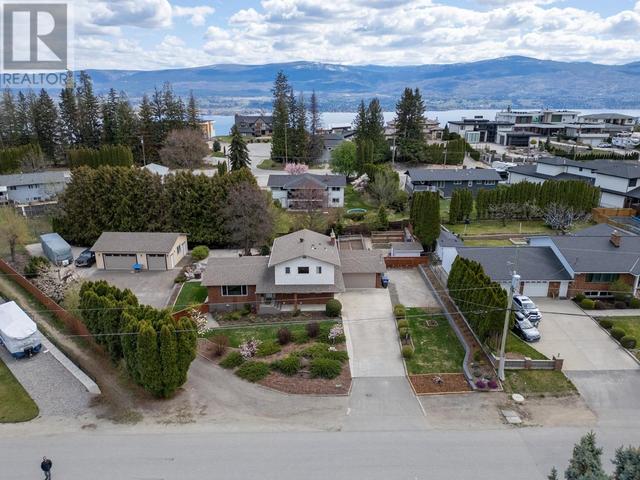 2401 Crestview Road, House detached with 5 bedrooms, 4 bathrooms and 5 parking in West Kelowna BC | Image 65