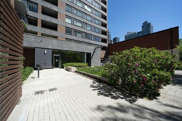 506 - 400 Wellington St W, Condo with 2 bedrooms, 2 bathrooms and 1 parking in Toronto ON | Image 22