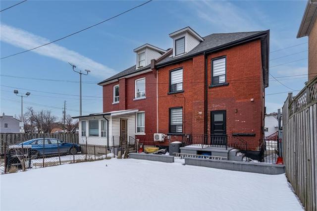 203 Hughson Street N, House semidetached with 4 bedrooms, 1 bathrooms and null parking in Hamilton ON | Image 36