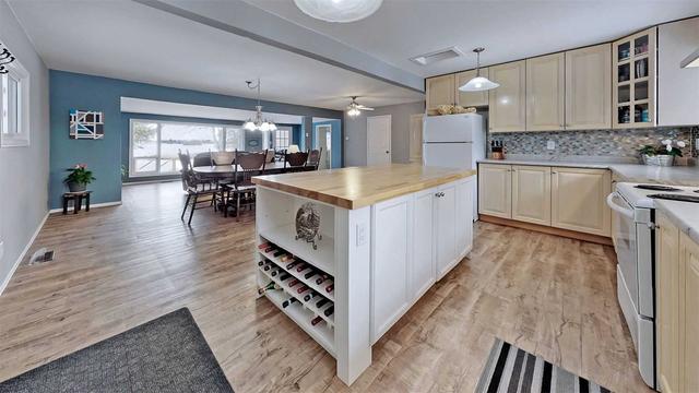 21 Cedar Bay Rd, House detached with 4 bedrooms, 1 bathrooms and 6 parking in Kawartha Lakes ON | Image 3