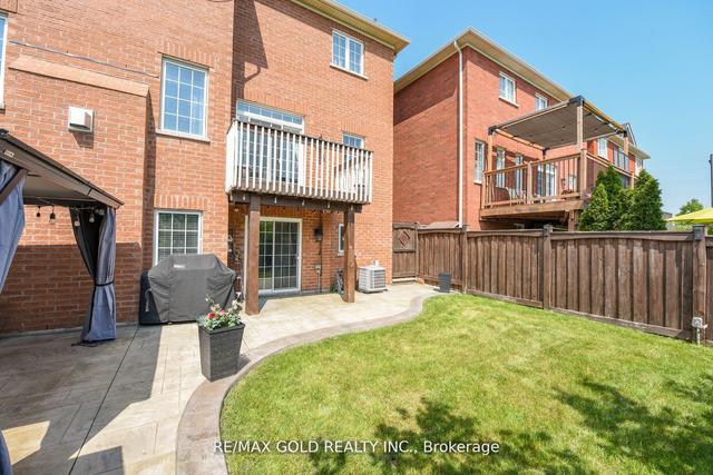 526 Nairn Circ, House detached with 4 bedrooms, 4 bathrooms and 6 parking in Milton ON | Image 30