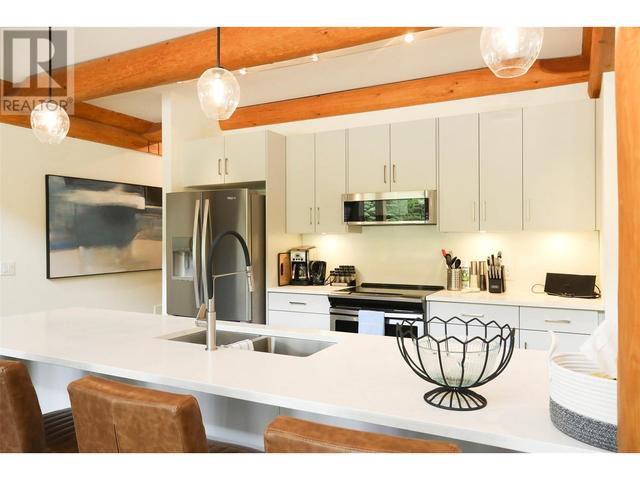 4 - 9995 Mcculloch Road, House detached with 3 bedrooms, 2 bathrooms and 1 parking in Central Okanagan BC | Image 12
