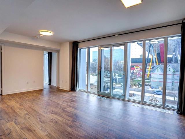 404 - 50 Mccaul St, Condo with 2 bedrooms, 1 bathrooms and 0 parking in Toronto ON | Image 28