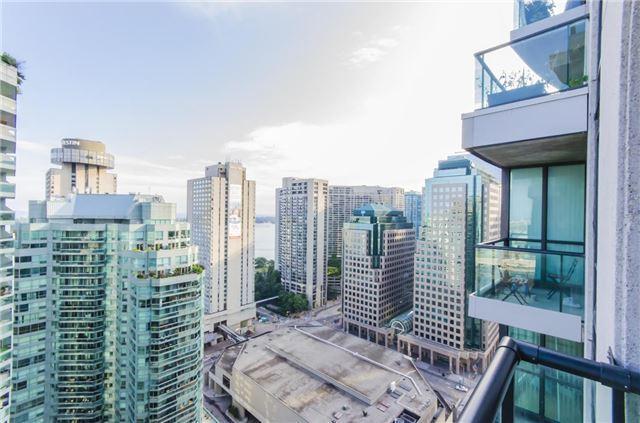 2706 - 12 Yonge St, Condo with 2 bedrooms, 2 bathrooms and null parking in Toronto ON | Image 9