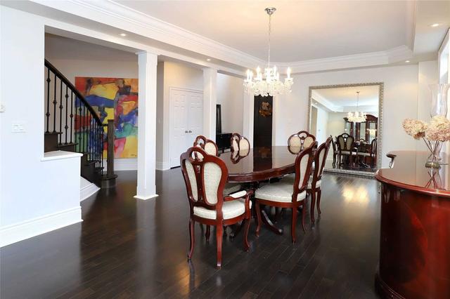 2121 Wildfel Way, House detached with 4 bedrooms, 4 bathrooms and 6 parking in Oakville ON | Image 3
