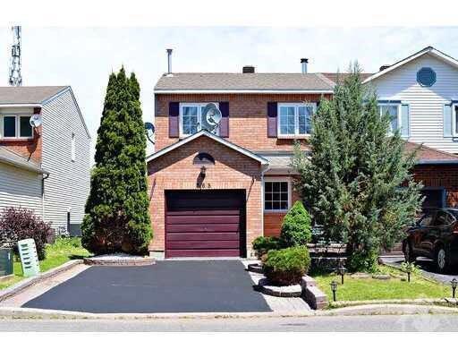 563 Latour Crescent, Townhouse with 3 bedrooms, 3 bathrooms and 4 parking in Ottawa ON | Image 1