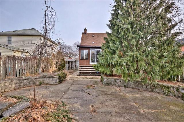 1 Lorne Street, House detached with 3 bedrooms, 1 bathrooms and null parking in St. Catharines ON | Image 22