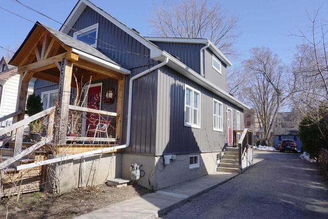 123 Mary St, House detached with 3 bedrooms, 2 bathrooms and 9 parking in Barrie ON | Image 12