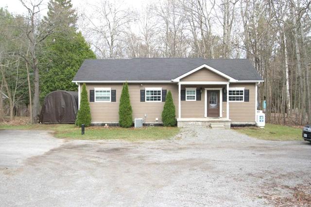 7222 Highway 35 Rd, House detached with 2 bedrooms, 1 bathrooms and 10 parking in Kawartha Lakes ON | Image 12