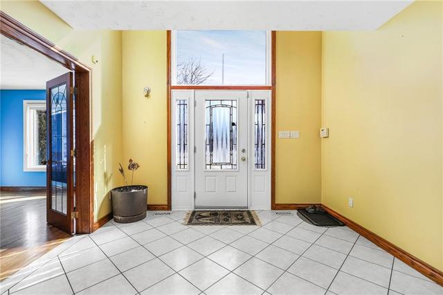 1150 West 5th Street, House detached with 4 bedrooms, 3 bathrooms and 9 parking in Hamilton ON | Image 6