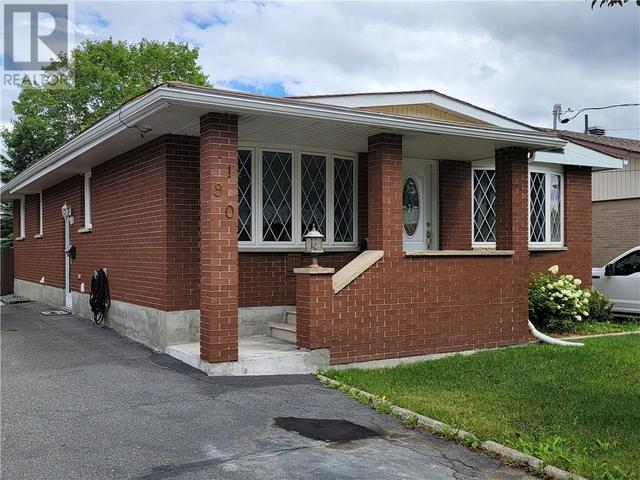 1190 Diane Street, House detached with 2 bedrooms, 2 bathrooms and null parking in Greater Sudbury ON | Card Image