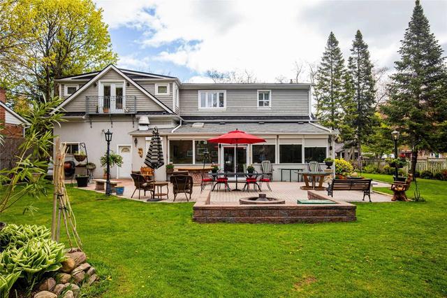 18 West Hill Dr, House detached with 3 bedrooms, 3 bathrooms and 12 parking in Toronto ON | Image 30