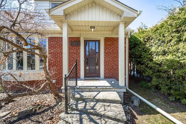 42 Chestnut Hills Pkwy, House detached with 3 bedrooms, 2 bathrooms and 4 parking in Toronto ON | Image 23