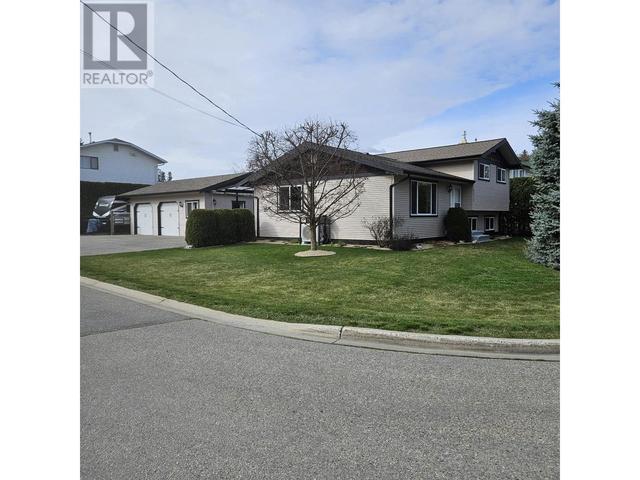 2315 Wilson Avenue, House detached with 3 bedrooms, 1 bathrooms and 5 parking in Armstrong BC | Image 2