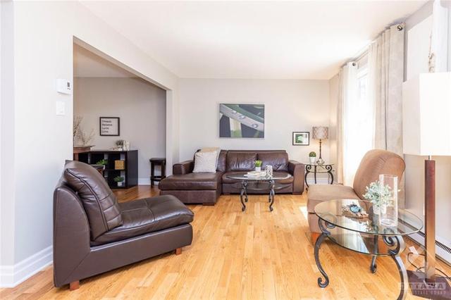 52 Appleby Private, Townhouse with 3 bedrooms, 3 bathrooms and 3 parking in Ottawa ON | Image 8