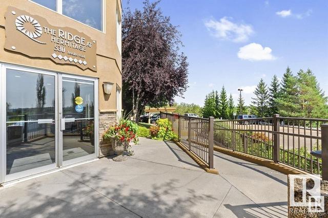 404 - 530 Hooke Road Nw Nw, Condo with 2 bedrooms, 2 bathrooms and 2 parking in Edmonton AB | Image 2