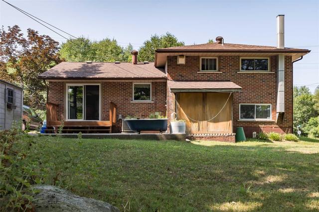 8 Tudhope St, House detached with 3 bedrooms, 1 bathrooms and 4 parking in Parry Sound ON | Image 3