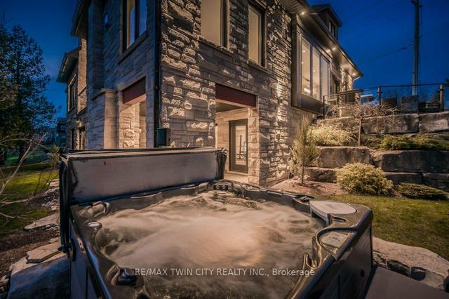 539 Wissler Rd, House detached with 4 bedrooms, 4 bathrooms and 6 parking in Waterloo ON | Image 18