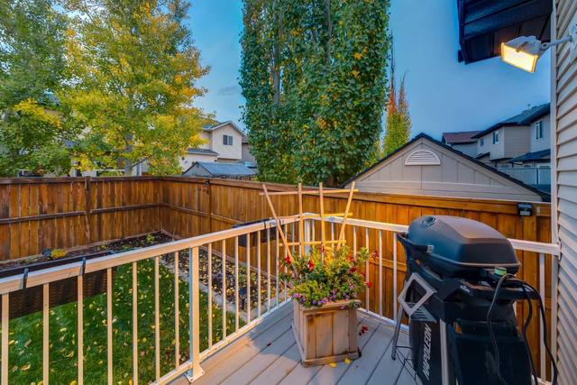 1960 New Brighton Drive Se, House detached with 4 bedrooms, 2 bathrooms and 4 parking in Calgary AB | Image 40