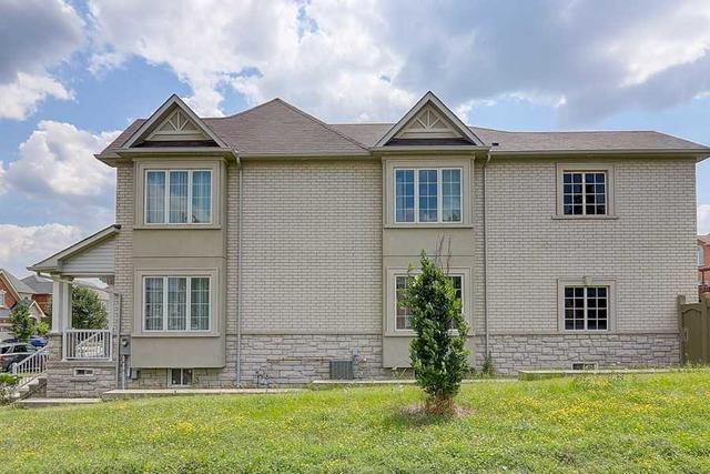 320 Oberfrick Ave, House detached with 4 bedrooms, 3 bathrooms and 4 parking in Vaughan ON | Image 19