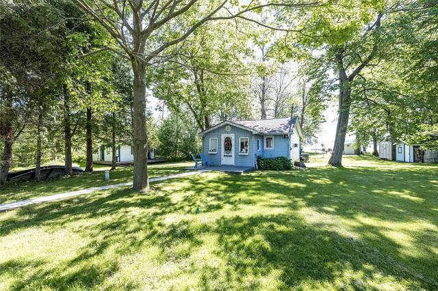 59 Lakeshore Rd, House detached with 2 bedrooms, 1 bathrooms and 4 parking in Hiawatha First Nation ON | Card Image