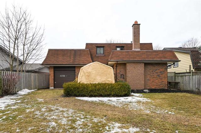 9 Barberry Crt, House detached with 4 bedrooms, 3 bathrooms and 3 parking in Whitby ON | Image 27