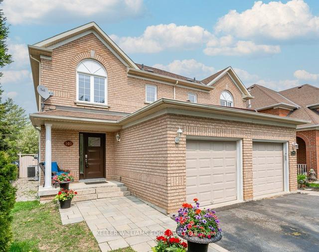 101 Harnesworth Cres, House semidetached with 3 bedrooms, 3 bathrooms and 2 parking in Hamilton ON | Image 1