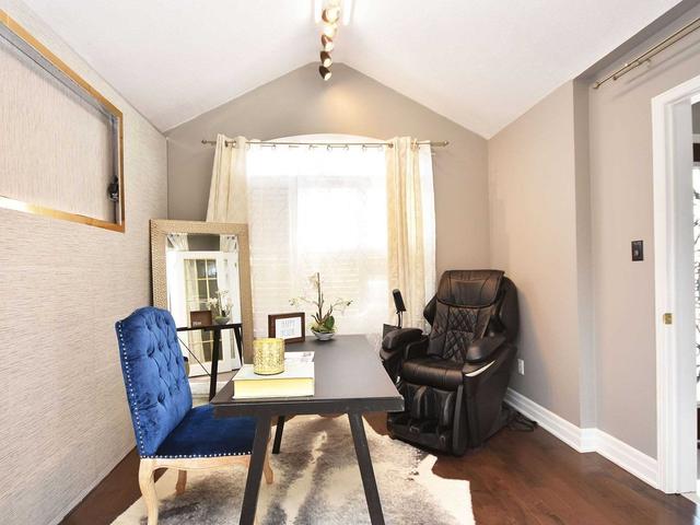9 Heartleaf Cres, House detached with 4 bedrooms, 5 bathrooms and 6 parking in Brampton ON | Image 4