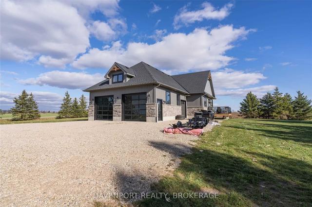 7751 Sideroad 7 Rd E, House detached with 2 bedrooms, 3 bathrooms and 12 parking in Wellington North ON | Image 12
