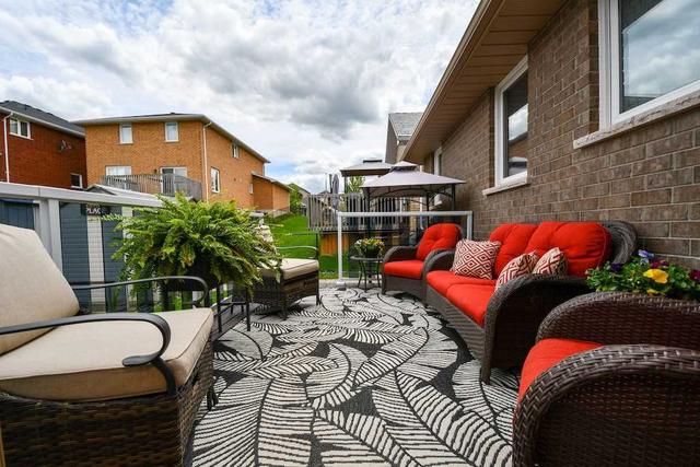 2556 Denure Dr, House detached with 2 bedrooms, 3 bathrooms and 4 parking in Peterborough ON | Image 32