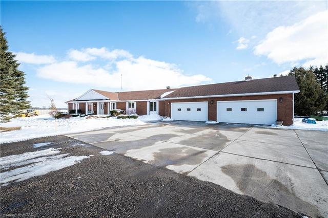 8765 Road 164, House detached with 4 bedrooms, 3 bathrooms and null parking in North Perth ON | Image 12
