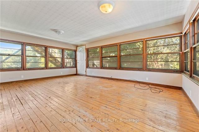 32 Rosslyn Ave S, House detached with 5 bedrooms, 4 bathrooms and 2 parking in Hamilton ON | Image 11