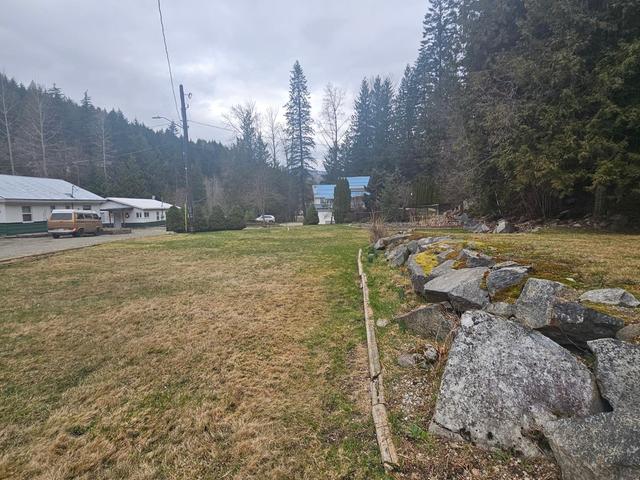 3433 Highway 6, House detached with 3 bedrooms, 3 bathrooms and 20 parking in Central Kootenay E BC | Image 65