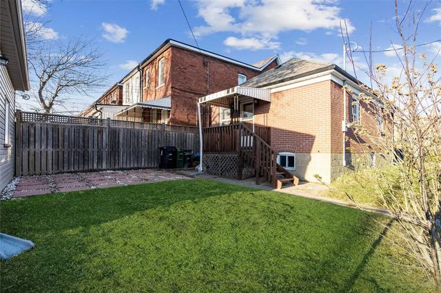 2 Ravenal St, House detached with 2 bedrooms, 1 bathrooms and 4 parking in Toronto ON | Image 15