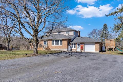 3952 Highway 15, House detached with 4 bedrooms, 2 bathrooms and 7 parking in Kingston ON | Card Image
