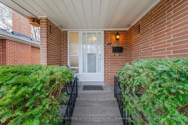 43 Coney Rd, House detached with 3 bedrooms, 2 bathrooms and 3 parking in Toronto ON | Image 34