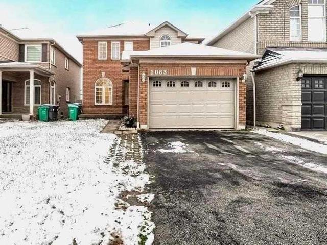 1063 Blueheron Blvd, House detached with 3 bedrooms, 4 bathrooms and 4 parking in Mississauga ON | Image 1